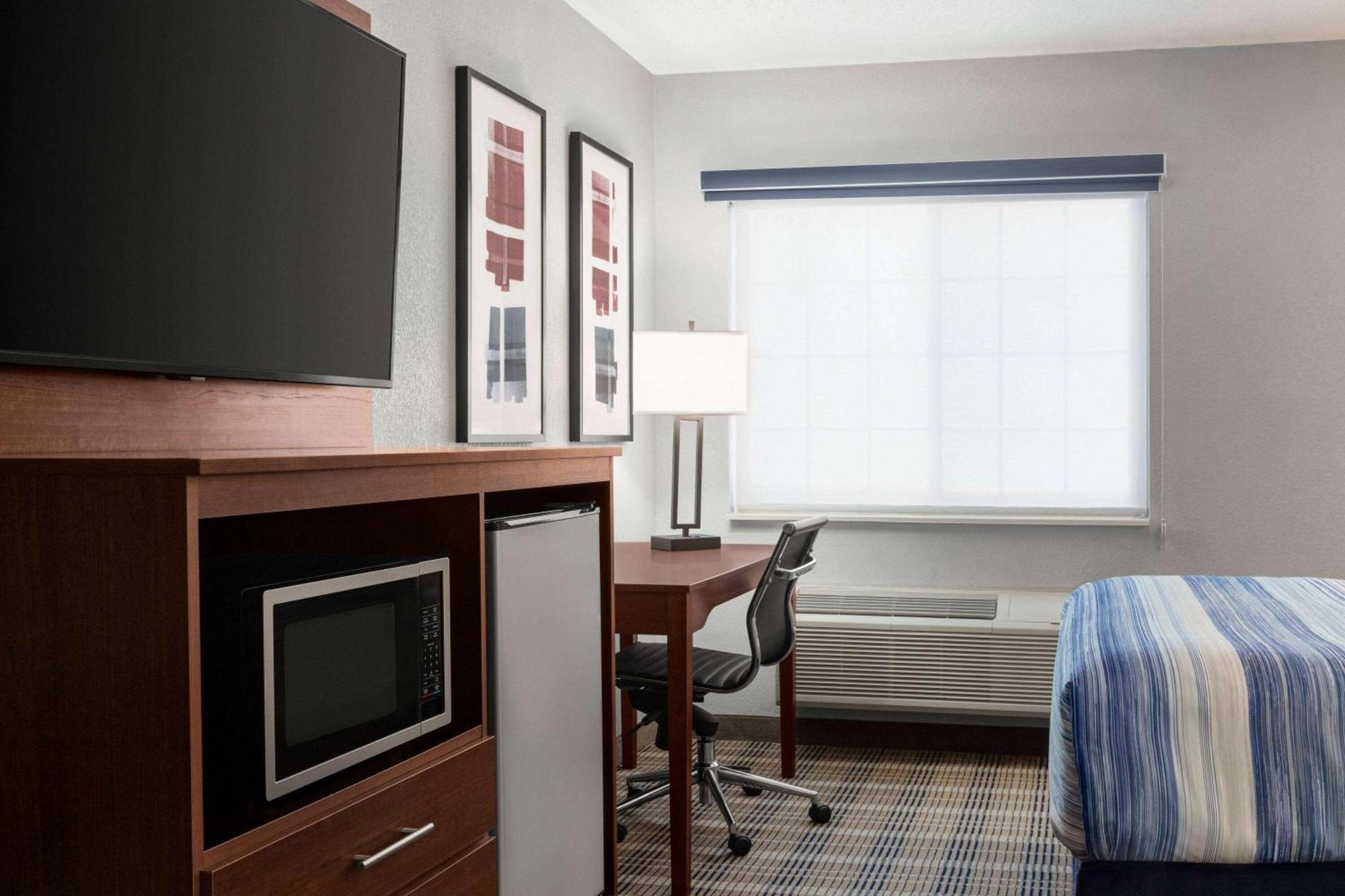 Americinn By Wyndham Williamsburg Ngoại thất bức ảnh