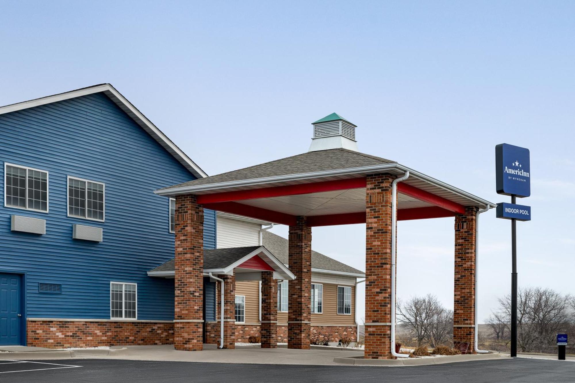 Americinn By Wyndham Williamsburg Ngoại thất bức ảnh